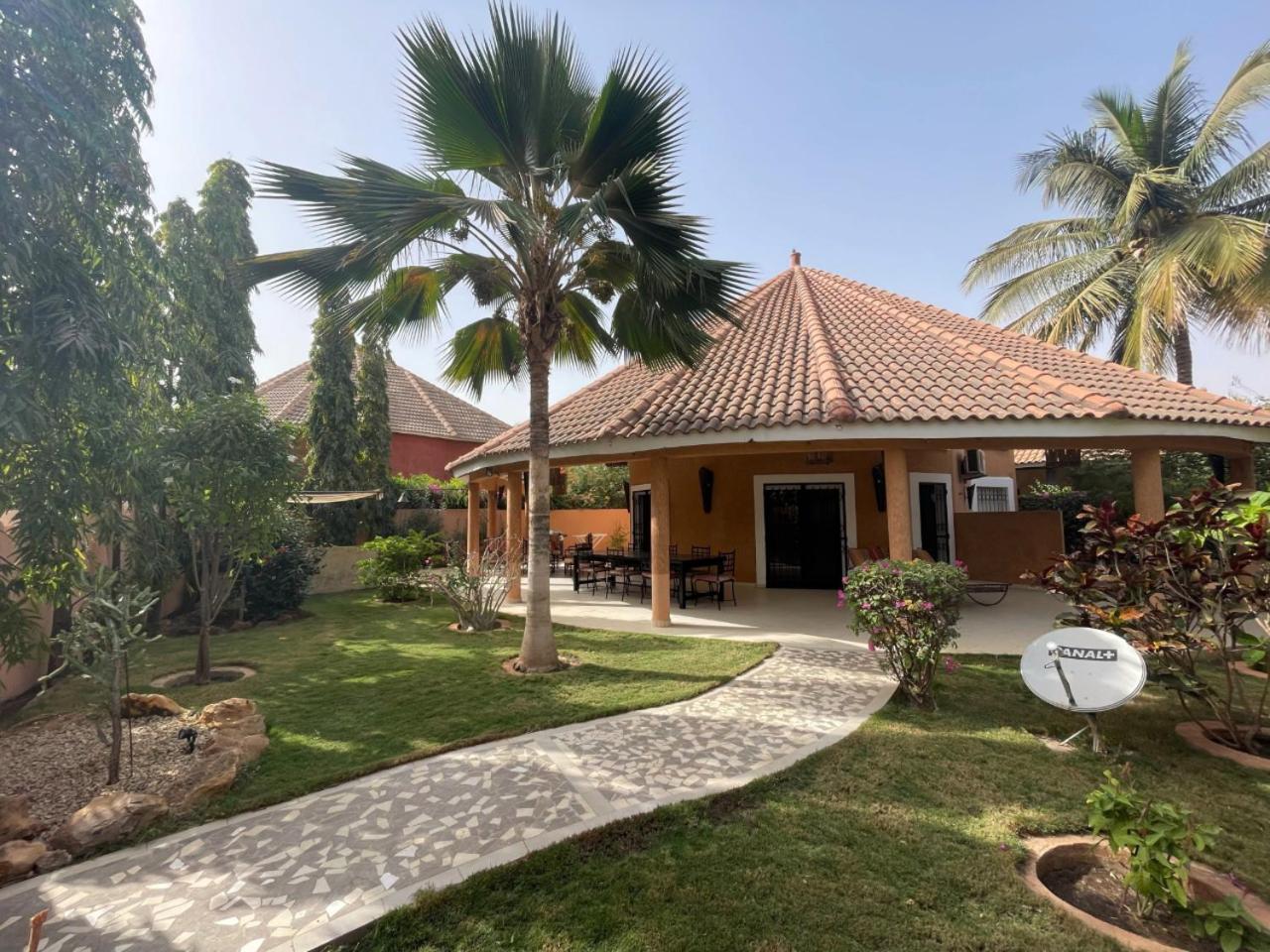 Agence Adjana Resort - Residence Du Port 3 Sali Tap Bagian luar foto