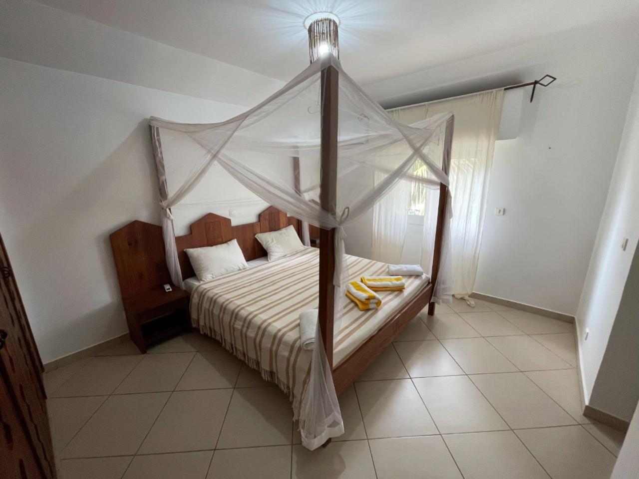 Agence Adjana Resort - Residence Du Port 3 Sali Tap Bagian luar foto
